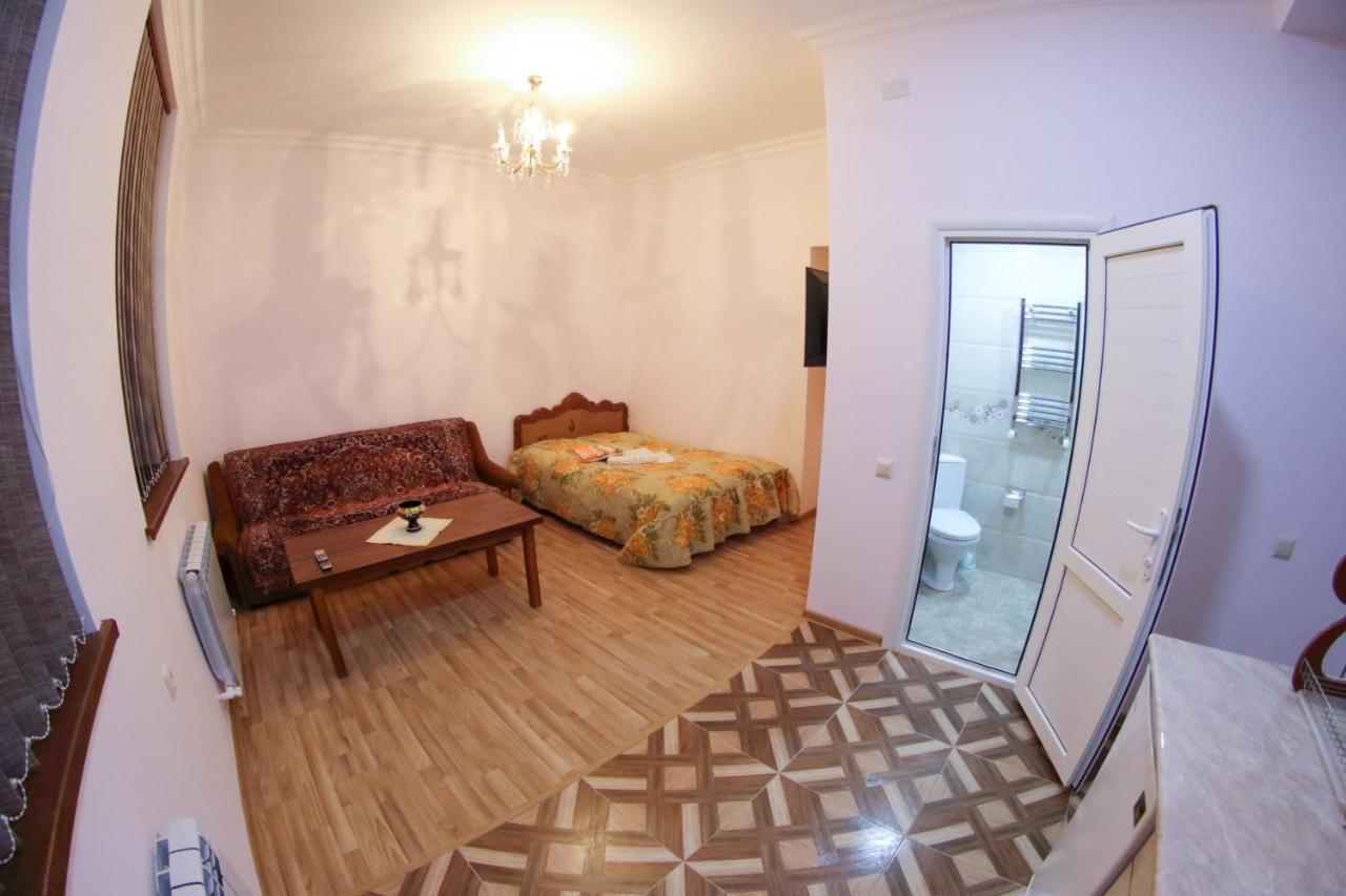 Vanand Guest House Ghiumri Exterior foto