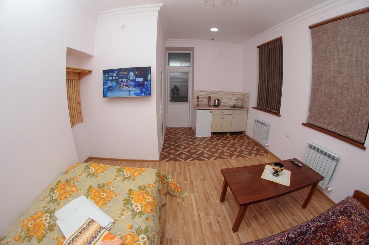 Vanand Guest House Ghiumri Exterior foto