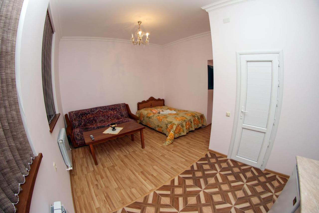 Vanand Guest House Ghiumri Exterior foto